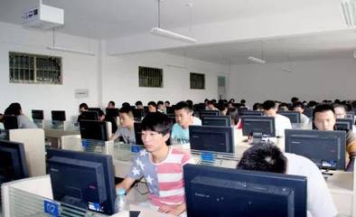 蘭州外語(yǔ)職業(yè)學(xué)院高職單招簡(jiǎn)章 計(jì)算機(jī)軟硬件設(shè)備批發(fā)專(zhuān)業(yè)詳解